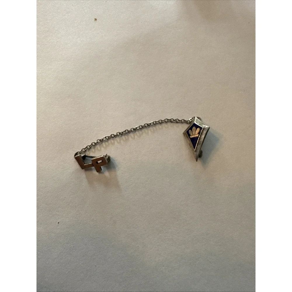 Vintage Metal Arts Co Pin Sterling Silver With Chain School Pin 2.17G
